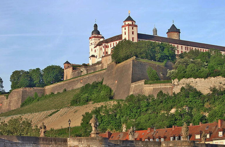 SiGeKo bei der Sanierung Festung Marienberg in Würzburg - Foto: Christian Horvat - Eigenes Werk, gemeinfrei